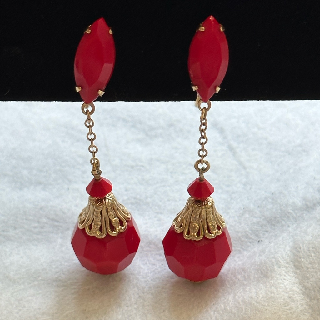 Vintage Lewis Segal Red Clip On Earrings